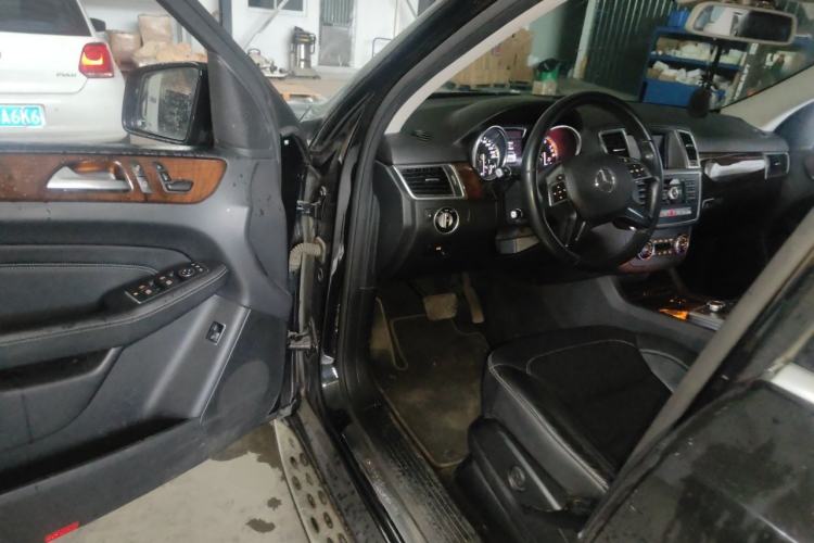 Used Mercedes-Benz M-Class 2015 ML 400 4MATIC Dynamic Model Driver Seat
