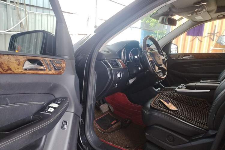 Used Mercedes-Benz M-Class 2015 ML 400 4MATIC Luxury Model Driver Seat