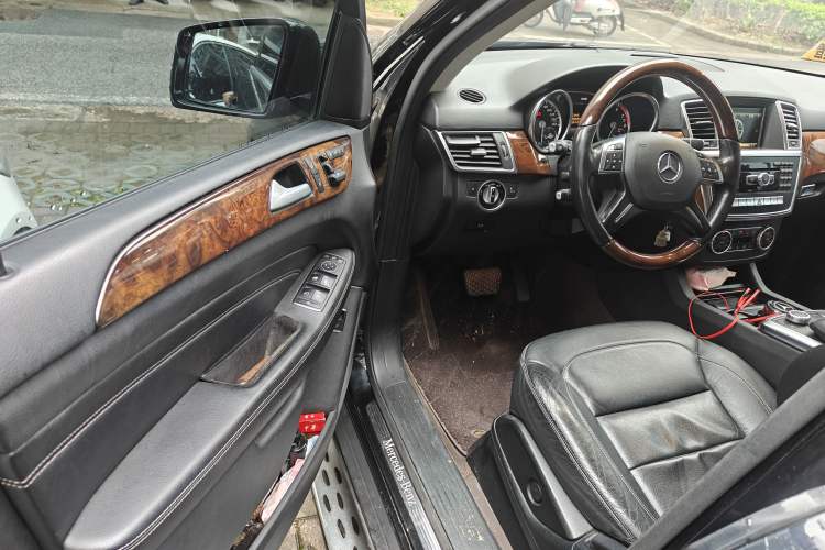 Used Mercedes-Benz M-Class 2015 ML 400 4MATIC Luxury Model Driver Seat