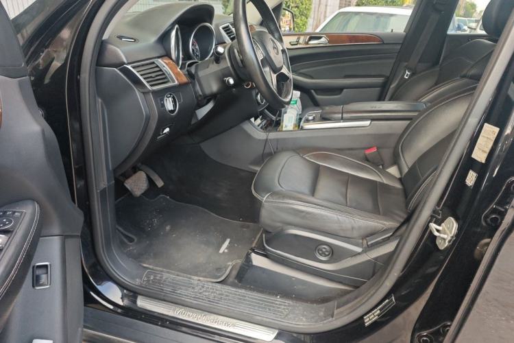 Used Mercedes-Benz M-Class 2015 ML 400 4MATIC Dynamic Model Driver Seat