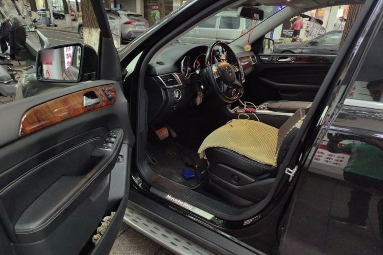 Used Mercedes-Benz M-Class 2015 ML 400 4MATIC Luxury Model Driver Seat