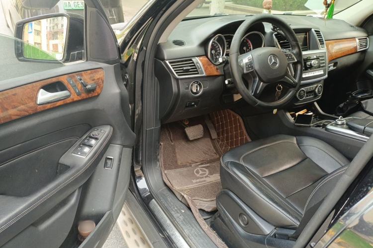 Used Mercedes-Benz M-Class 2015 ML 400 4MATIC Dynamic Model Driver Seat