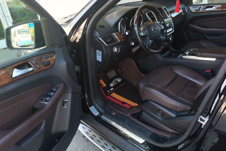 Used Mercedes-Benz M-Class 2015 ML 400 4MATIC Luxury Model Driver Seat