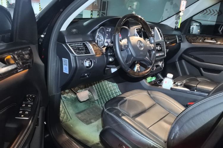 Used Mercedes-Benz M-Class 2015 ML 400 4MATIC Luxury Model Driver Seat