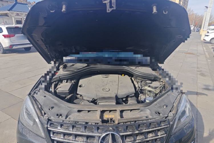 Used Mercedes-Benz M-Class 2015 ML 350 CDI 4MATIC Engine Bay