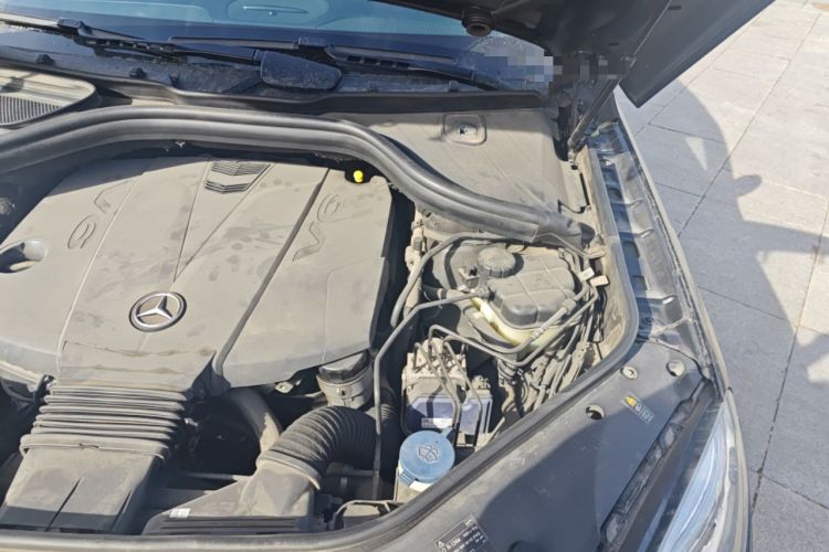 Used Mercedes-Benz M-Class 2015 ML 350 CDI 4MATIC Engine Bay Left