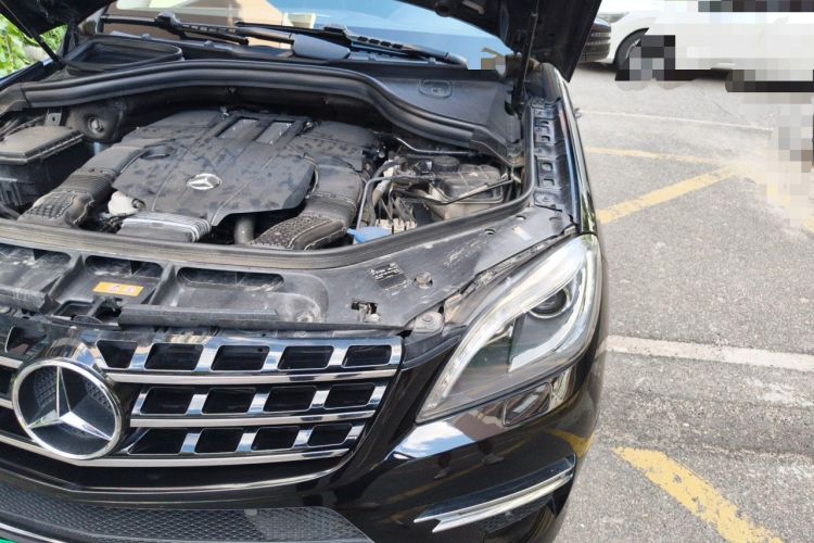 Used Mercedes-Benz M-Class 2015 ML 400 4MATIC Dynamic Model Engine Bay Left