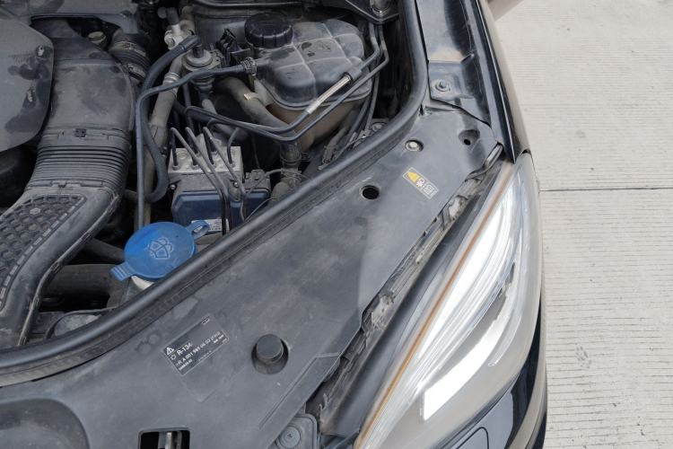 Used Mercedes-Benz M-Class 2015 ML 400 4MATIC Dynamic Model Engine Bay Left