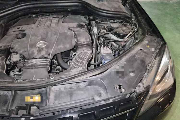 Used Mercedes-Benz M-Class 2015 ML 400 4MATIC Luxury Model Engine Bay Left