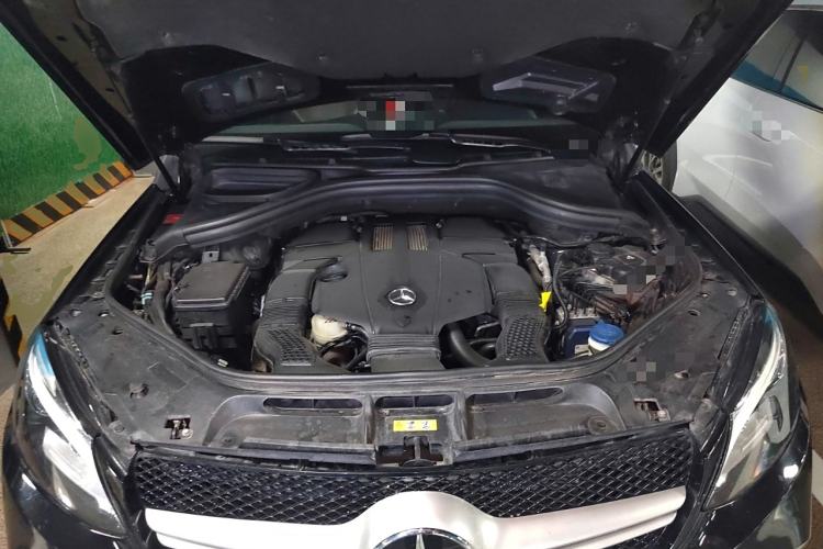 Used Mercedes-Benz M-Class 2015 ML 400 4MATIC Luxury Model Engine Bay