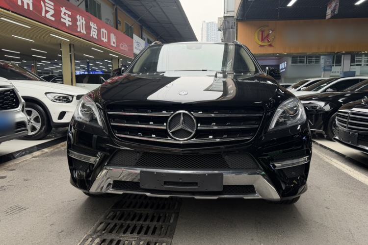 Used Mercedes-Benz M-Class 2015 ML 320 4MATIC Exterior 1