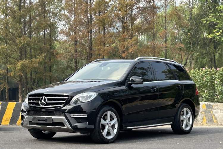 Used Mercedes-Benz M-Class 2015 ML 320 4MATIC Exterior 1