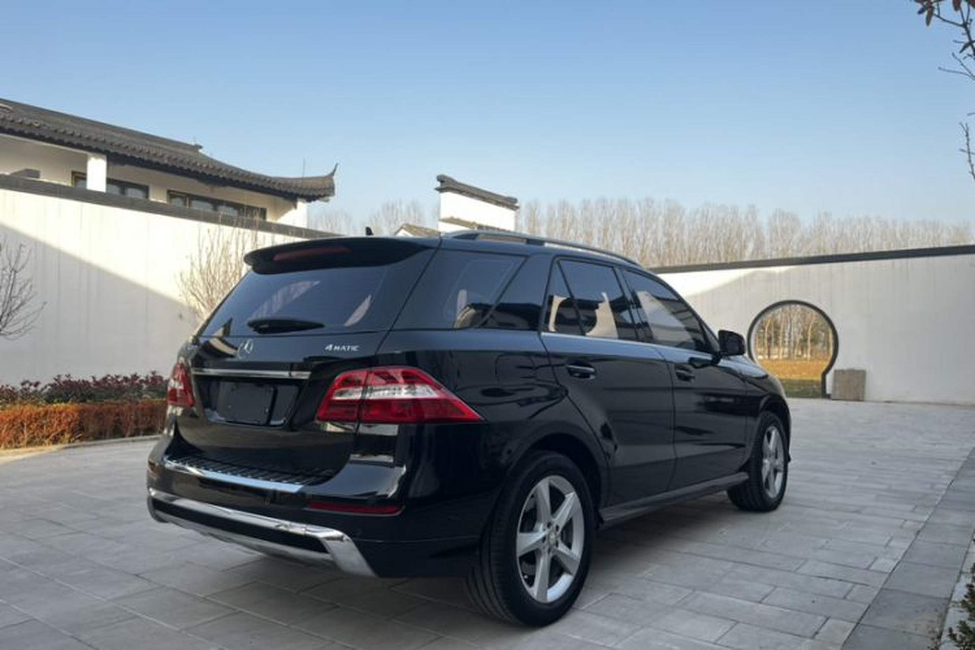 Used Mercedes-Benz M-Class 2015 ML 400 4MATIC Dynamic Model Exterior 3