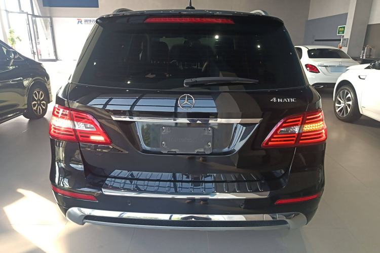 Used Mercedes-Benz M-Class 2015 ML 320 4MATIC Exterior 4