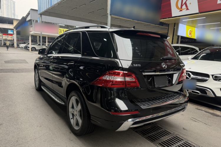 Used Mercedes-Benz M-Class 2015 ML 320 4MATIC Exterior 5