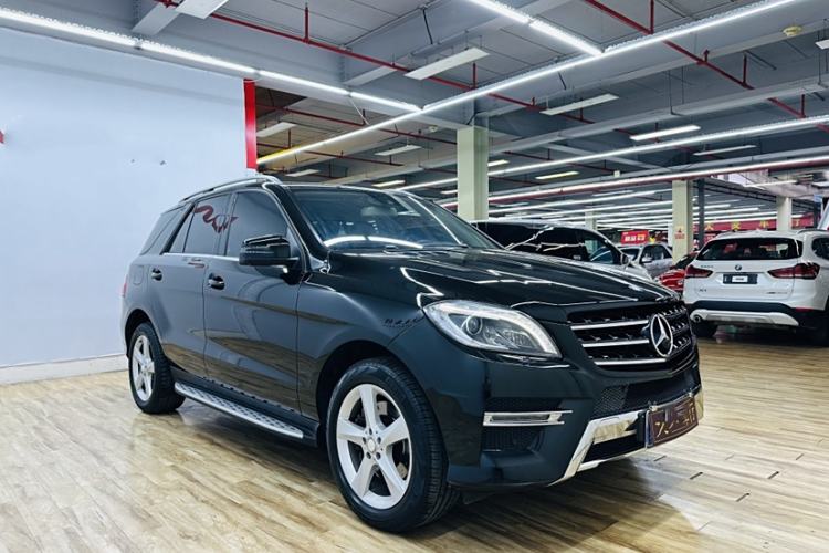 Used Mercedes-Benz M-Class 2015 ML 320 4MATIC Exterior 6