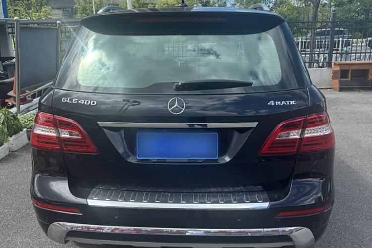 Used Mercedes-Benz M-Class 2015 ML 320 4MATIC Exterior 6
