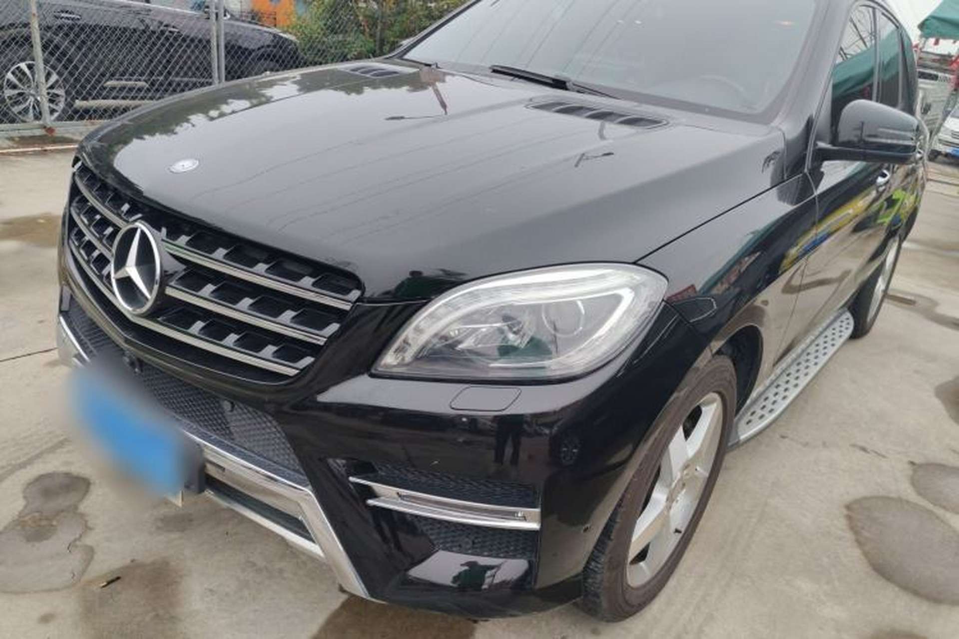 Used Mercedes-Benz M-Class 2015 ML 400 4MATIC Luxury Model Front Left 45 Deg