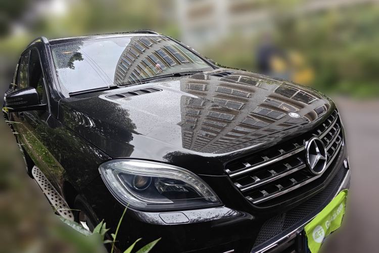 Used Mercedes-Benz M-Class 2015 ML 320 4MATIC Front Right 45 Deg