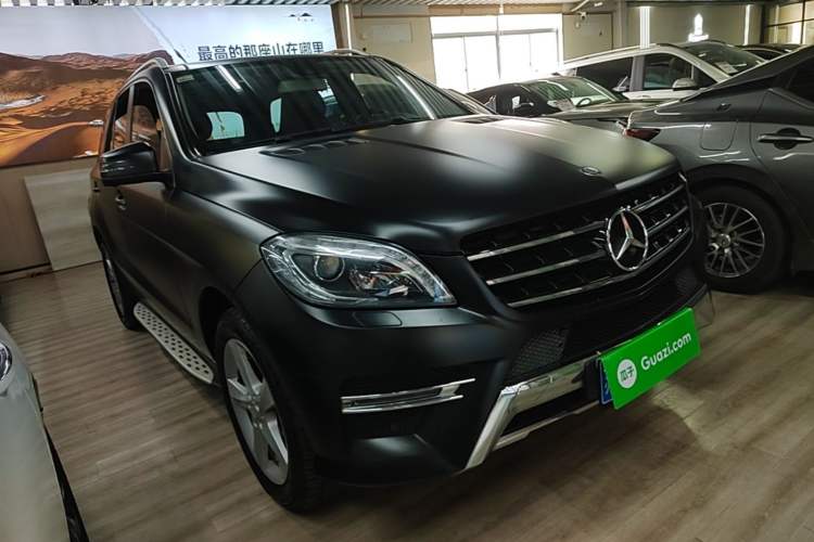 Used Mercedes-Benz M-Class 2015 ML 400 4MATIC Dynamic Model Front Right 45 Deg