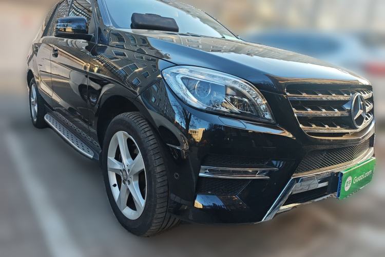 Used Mercedes-Benz M-Class 2015 ML 320 4MATIC Front Right 45 Deg