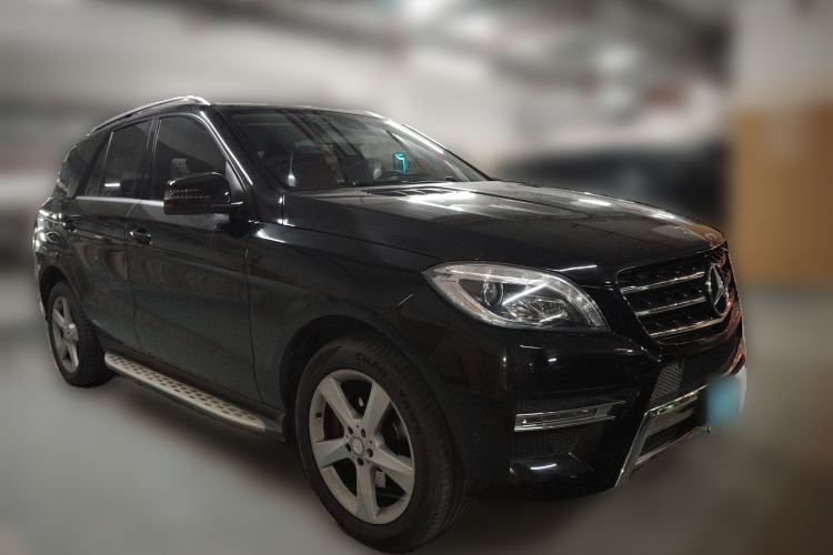 Used Mercedes-Benz M-Class 2015 ML 320 4MATIC Front Right 45 Deg