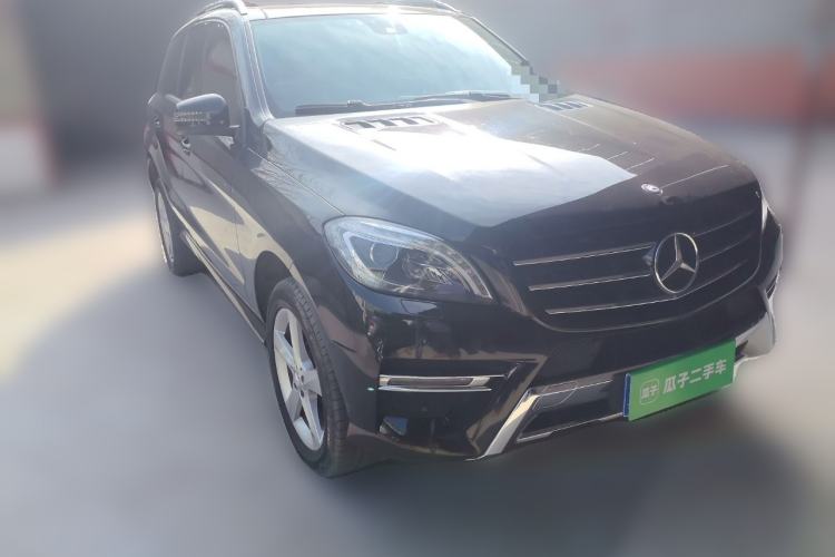Used Mercedes-Benz M-Class 2015 ML 400 4MATIC Dynamic Model Front Right 45 Deg