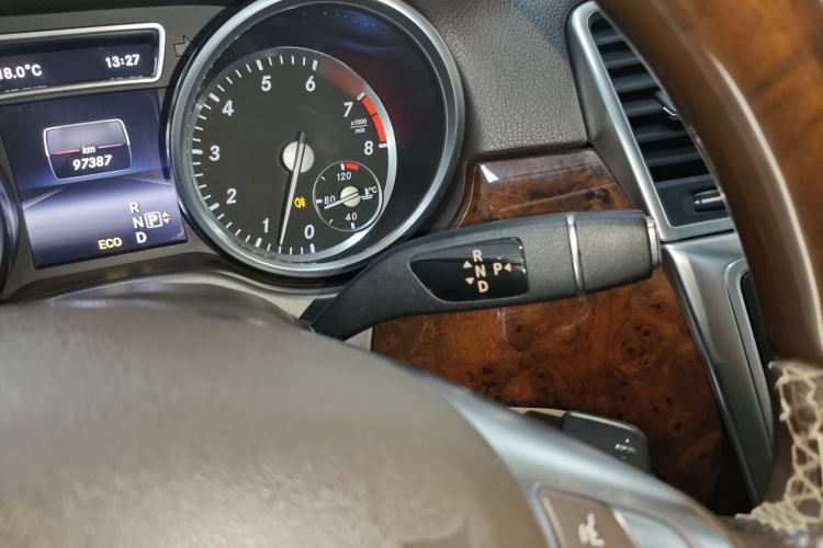 Used Mercedes-Benz M-Class 2015 ML 400 4MATIC Luxury Model Gear Lever