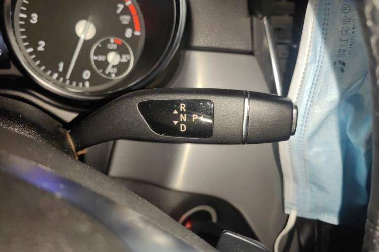 Used Mercedes-Benz M-Class 2015 ML 320 4MATIC Gear Lever
