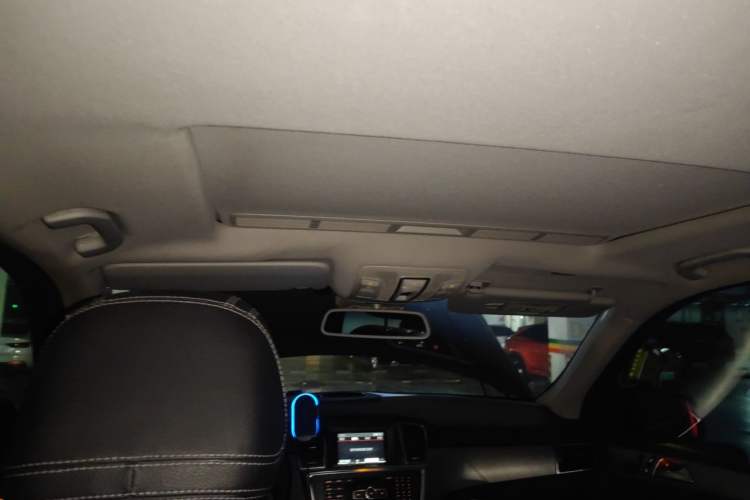 Used Mercedes-Benz M-Class 2015 ML 320 4MATIC Headliner