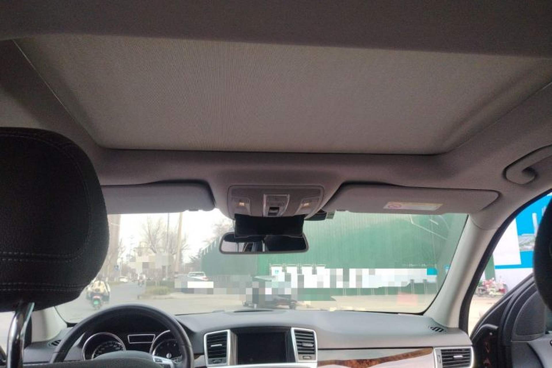 Used Mercedes-Benz M-Class 2015 ML 400 4MATIC Dynamic Model Headliner