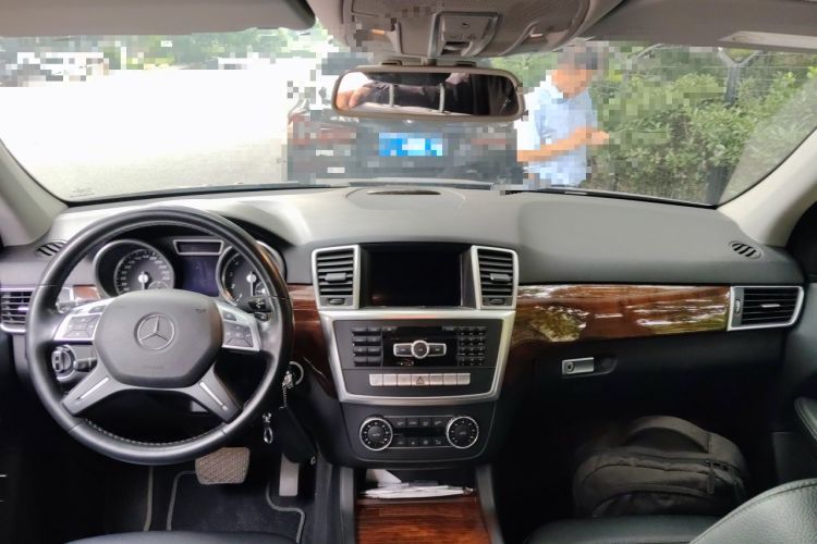 Used Mercedes-Benz M-Class 2015 ML 400 4MATIC Dynamic Model Headliner