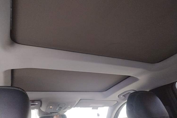 Used Mercedes-Benz M-Class 2015 ML 400 4MATIC Luxury Model Headliner