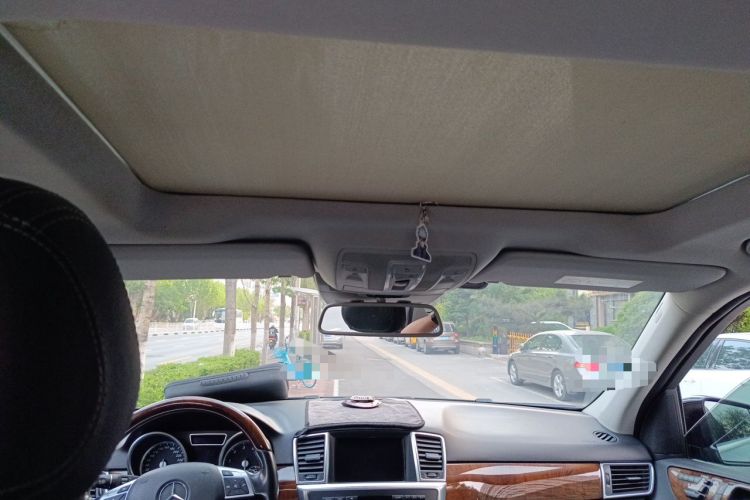 Used Mercedes-Benz M-Class 2015 ML 400 4MATIC Luxury Model Headliner
