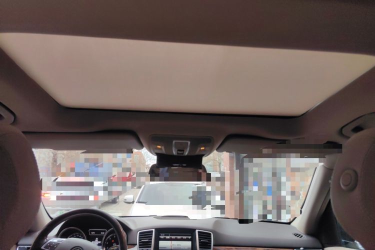 Used Mercedes-Benz M-Class 2015 ML 400 4MATIC Dynamic Model Headliner