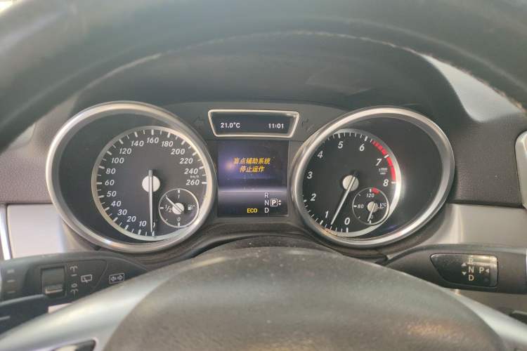 Used Mercedes-Benz M-Class 2015 ML 320 4MATIC Instrument Cluster