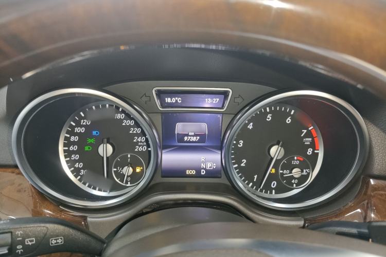 Used Mercedes-Benz M-Class 2015 ML 400 4MATIC Luxury Model Instrument Cluster