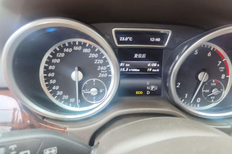 Used Mercedes-Benz M-Class 2015 ML 400 4MATIC Dynamic Model Instrument Cluster