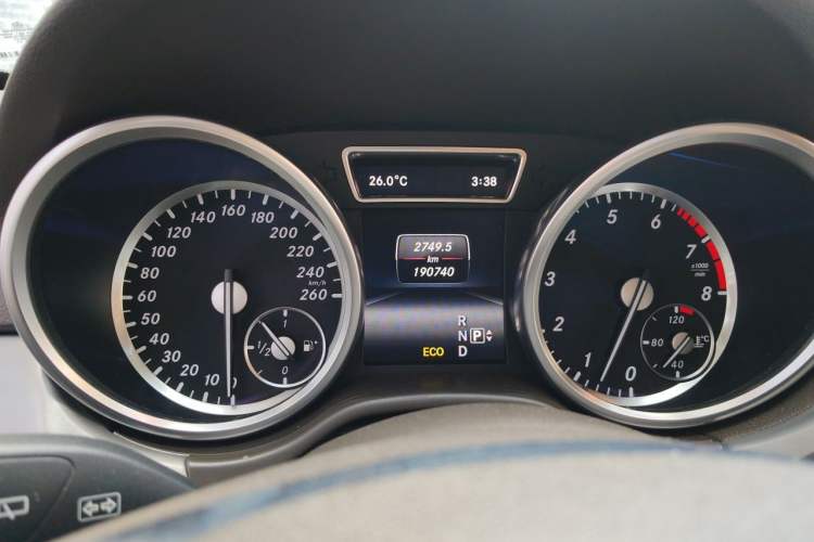 Used Mercedes-Benz M-Class 2015 ML 320 4MATIC Instrument Cluster