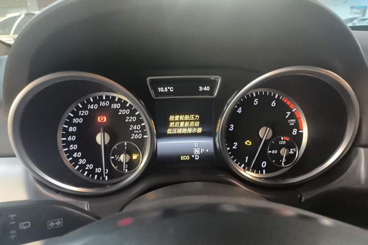 Used Mercedes-Benz M-Class 2015 ML 320 4MATIC Instrument Cluster