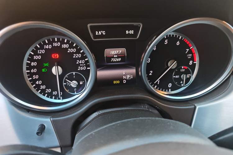 Used Mercedes-Benz M-Class 2015 ML 320 4MATIC Instrument Cluster