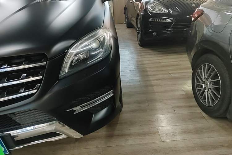 Used Mercedes-Benz M-Class 2015 ML 400 4MATIC Dynamic Model Left Front Headlight