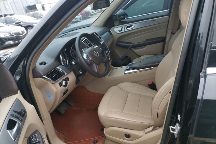 Used Mercedes-Benz M-Class 2015 ML 320 4MATIC Left Front Seat