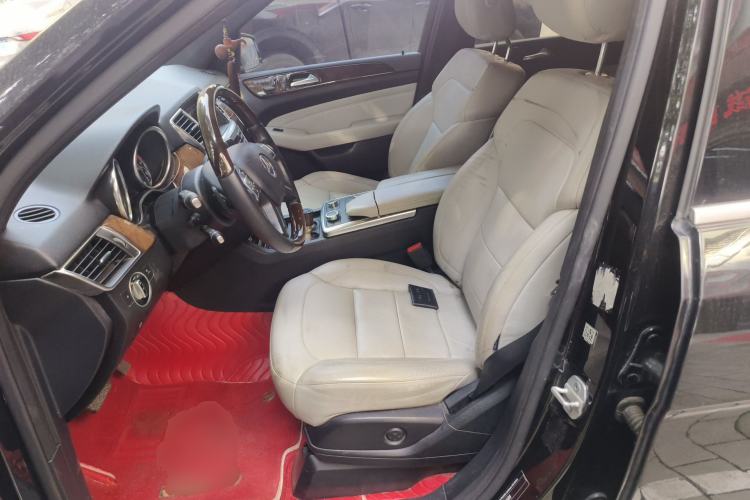 Used Mercedes-Benz M-Class 2015 ML 400 4MATIC Luxury Model Left Front Seat