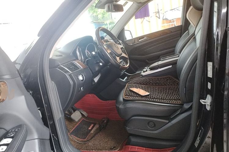 Used Mercedes-Benz M-Class 2015 ML 400 4MATIC Luxury Model Left Front Seat