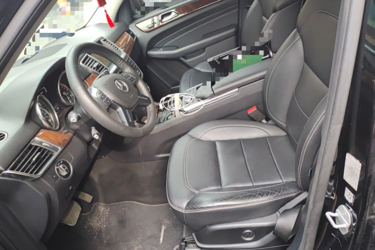 Used Mercedes-Benz M-Class 2015 ML 400 4MATIC Dynamic Model Left Front Seat