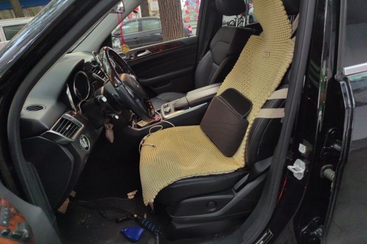 Used Mercedes-Benz M-Class 2015 ML 400 4MATIC Luxury Model Left Front Seat