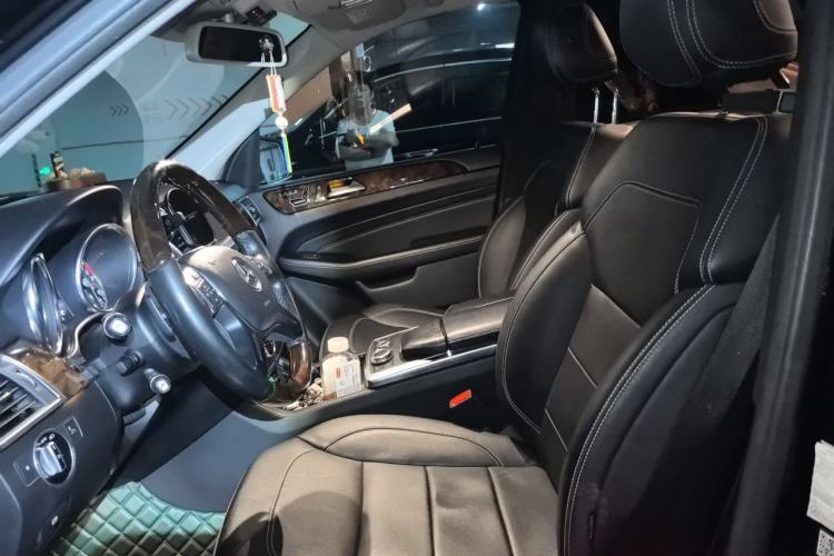 Used Mercedes-Benz M-Class 2015 ML 400 4MATIC Luxury Model Left Front Seat