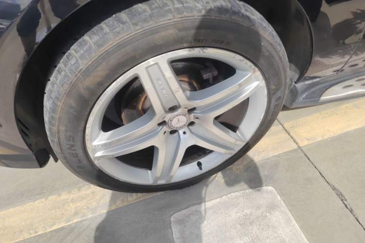 Used Mercedes-Benz M-Class 2015 ML 350 CDI 4MATIC Left Front Wheel Hub