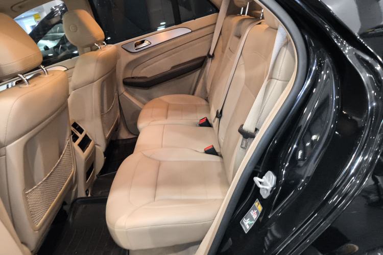 Used Mercedes-Benz M-Class 2015 ML 320 4MATIC Left Rear Seat
